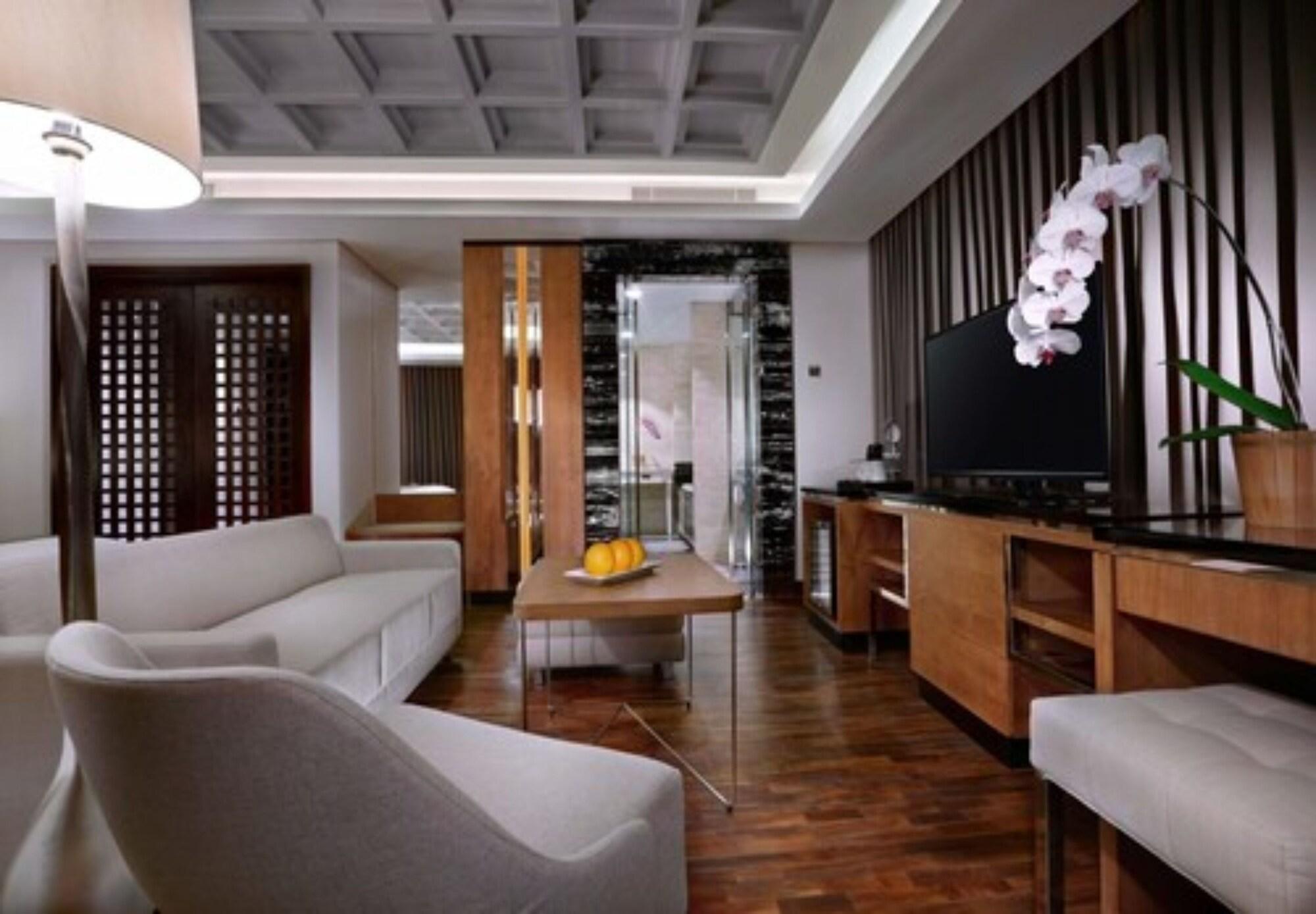 Hotel Aston Pasteur Bandung Exterior foto