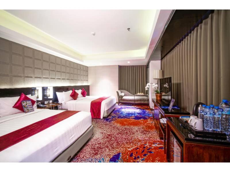 Hotel Aston Pasteur Bandung Exterior foto