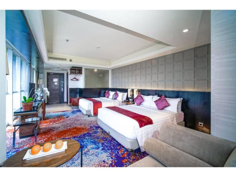Hotel Aston Pasteur Bandung Exterior foto