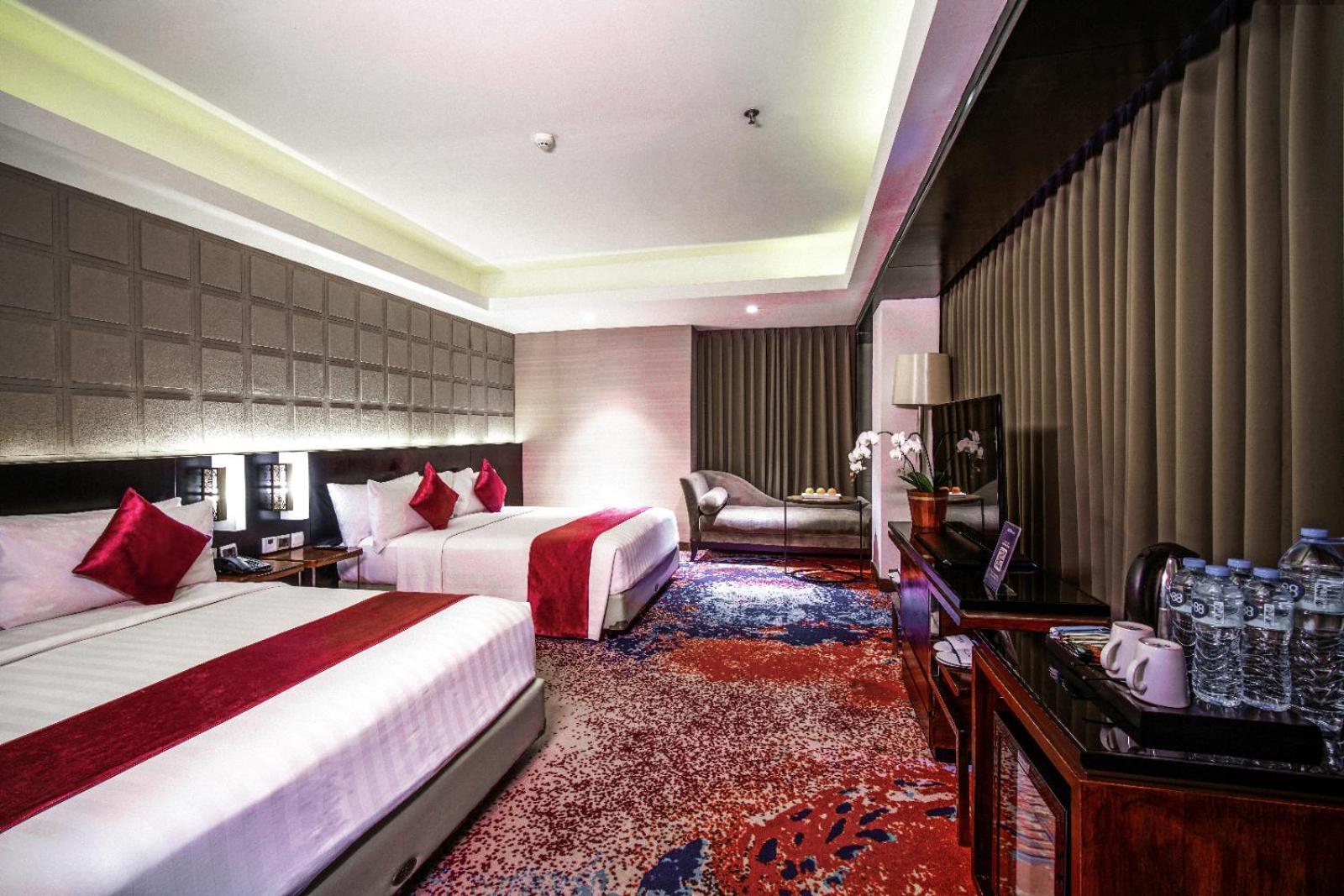 Hotel Aston Pasteur Bandung Exterior foto
