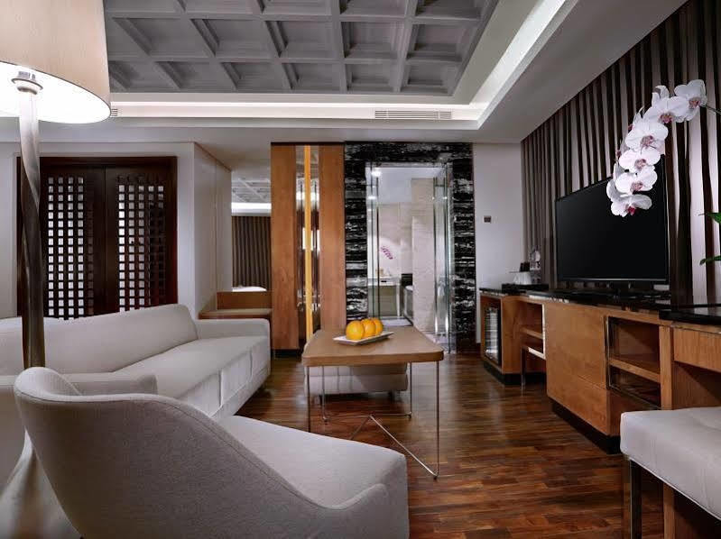 Hotel Aston Pasteur Bandung Exterior foto