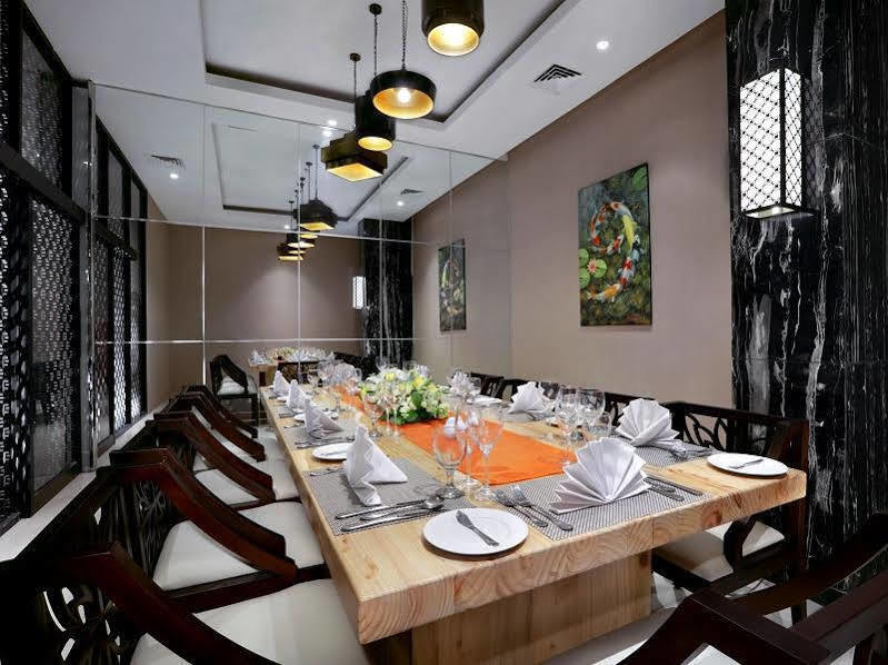 Hotel Aston Pasteur Bandung Exterior foto